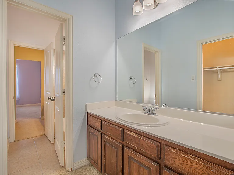 1838 Crowbridge Dr — Photo 30