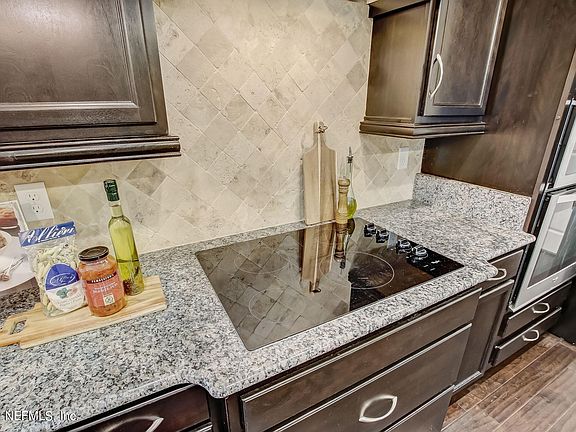 3rd image of 140 Quail Creek Cir