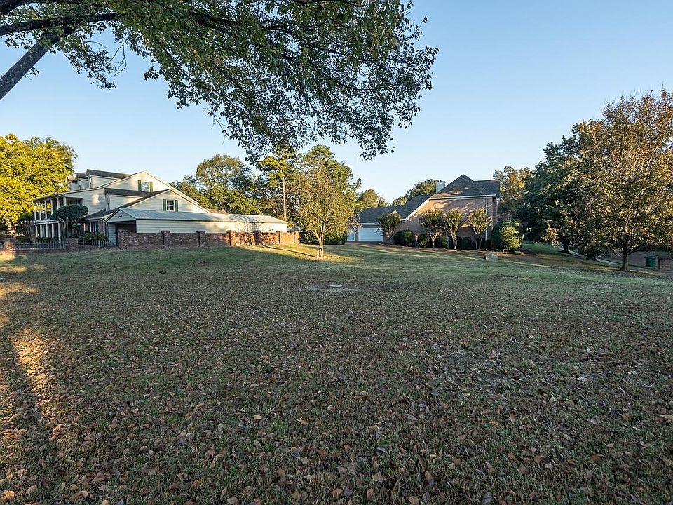 2nd image of 8090 Poplar Pike #1