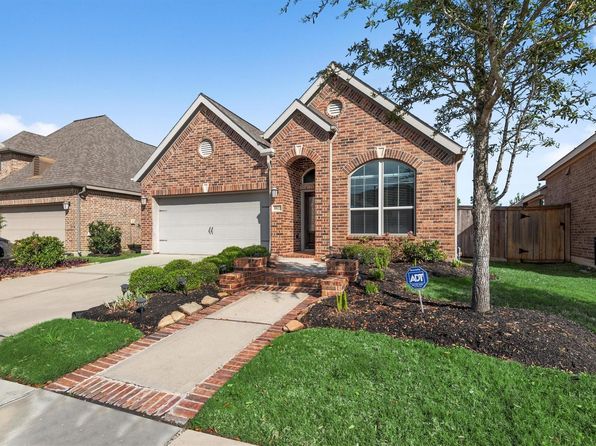 19122 Panther Cave Ct