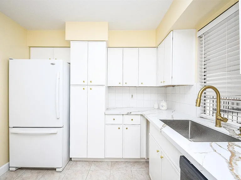 5200 Weslayan St #311 — Photo 18
