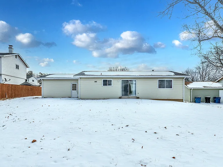 15481 Duxbury Way — Photo 38