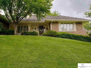 12021 Washington Plz, Omaha, NE 68137