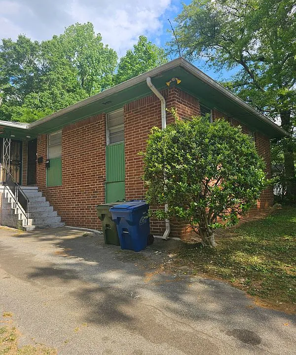 245 Stafford St NW #A