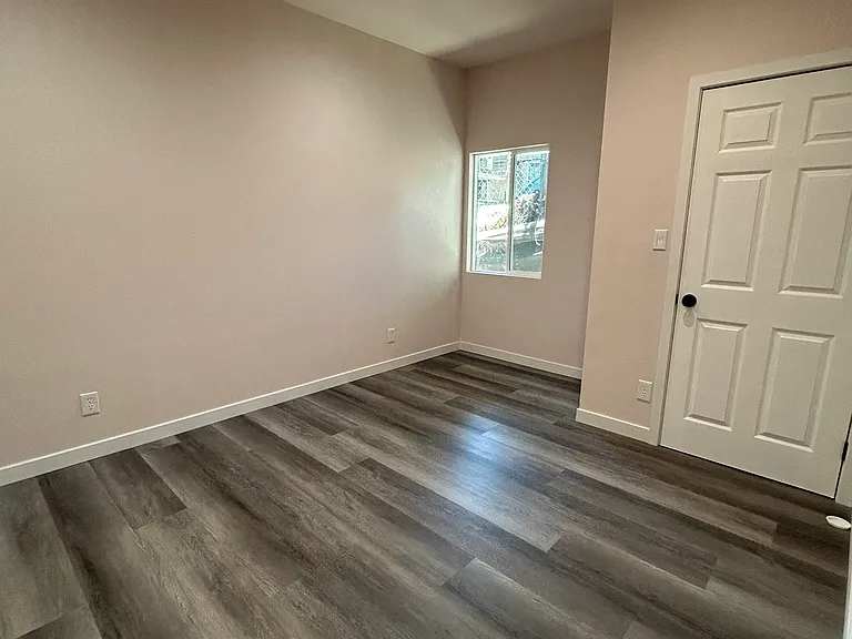 3721 Whiteside St #A — Photo 18
