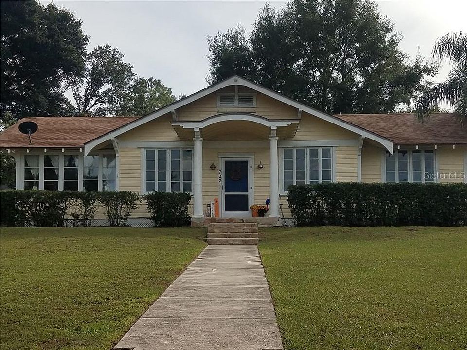 1st image of 702 Carlton Ave