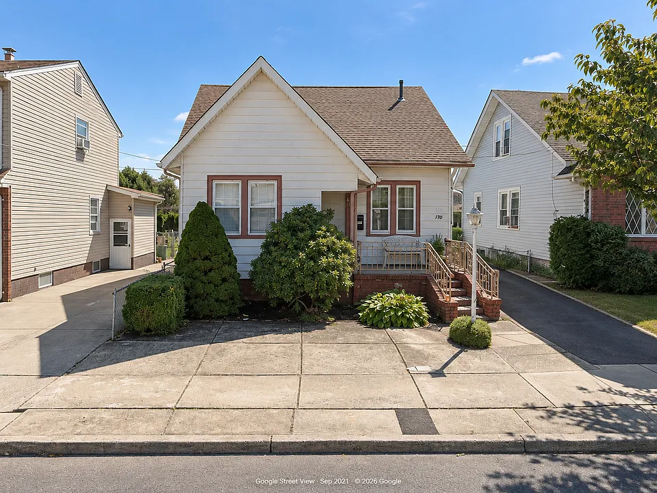 170 Hartmann Ave