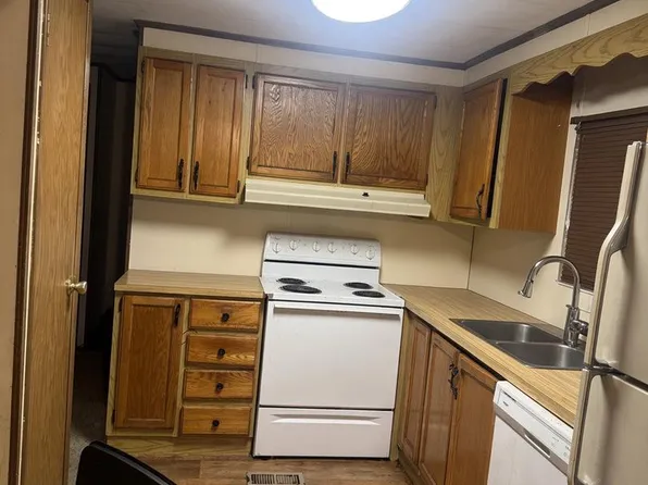 5112 Galen Dr, Morrisville, PA 19067
