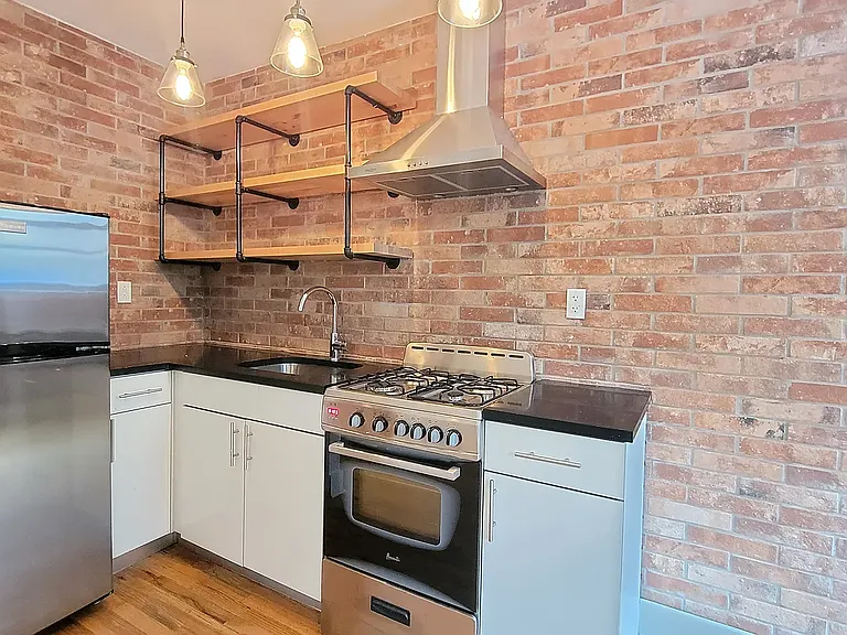 2020 Dorchester Rd #A — Photo 3