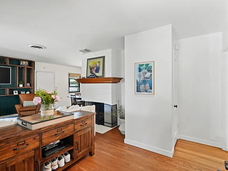 2045 Armour St — Photo 4