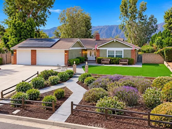 31831 Saint Pierre Ln, Lake Elsinore, CA 92530