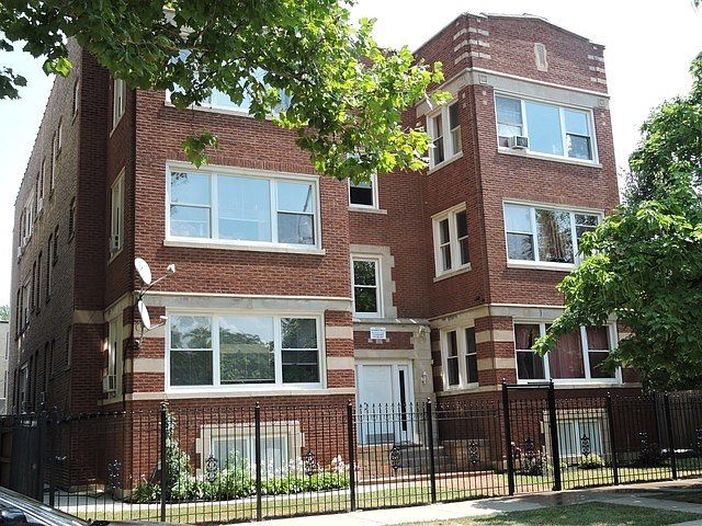 1st image of 4615 N Lawndale Ave