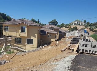 660 66th St, San Diego, CA 92114