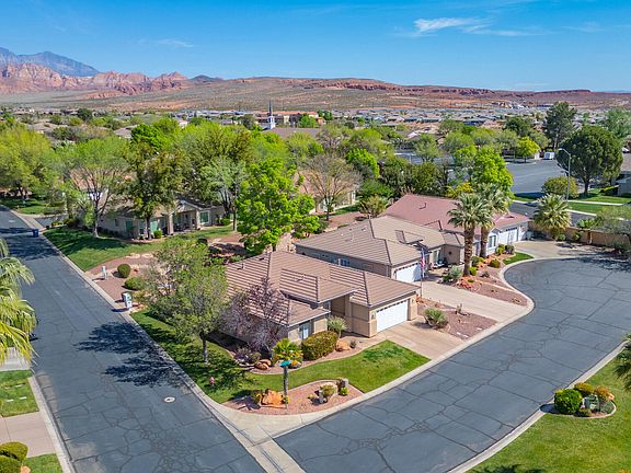 3rd image of 866 W Sandpiper Pl
