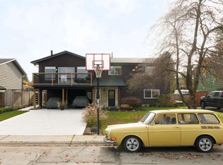 20898 125th Ave, Maple Ridge, BC V4R2M7