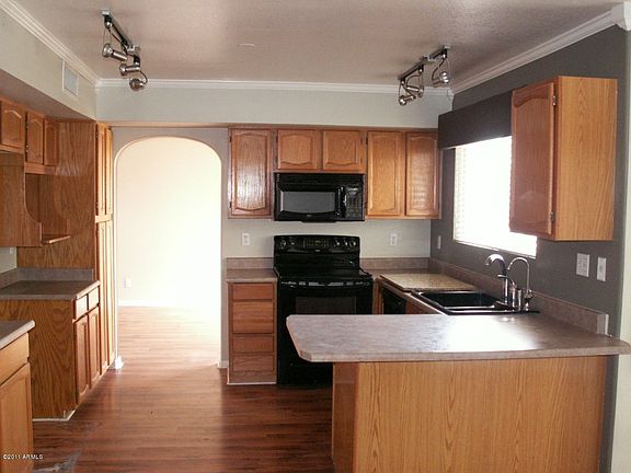 5th image of 3727 E Downing Cir
