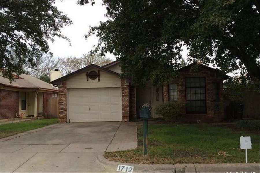 1st image of 1712 Woodhall Way