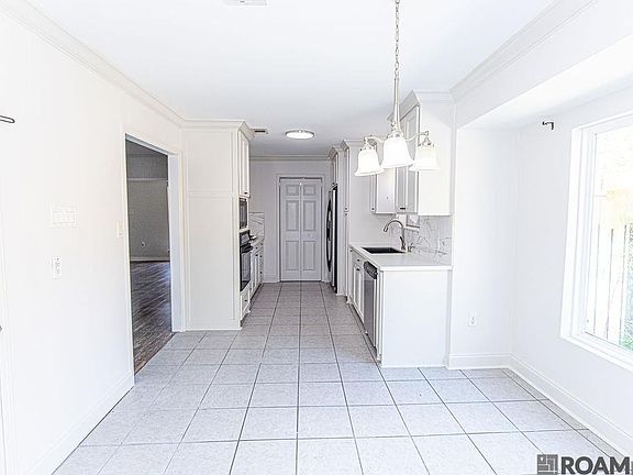 3rd image of 15731 Hewwood Ave
