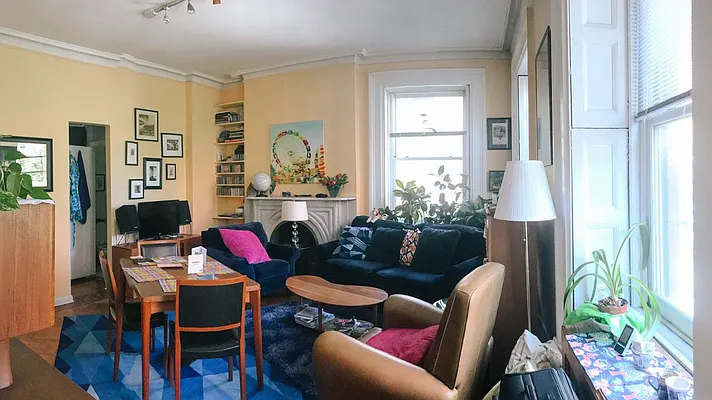 Rented by Jonathan Wachtel, LREB | media 21