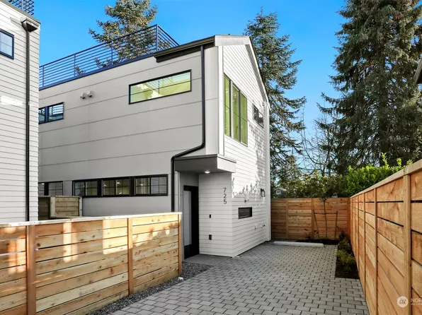 725 N 91st Street, Seattle, WA 98103