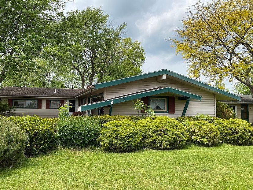 1st image of 9144 Milford Dr