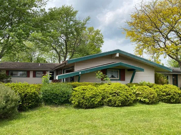9144 Milford Dr, Northfield, OH 44067