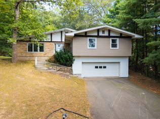 242 Cedarwood Ln, Newington, CT 06111