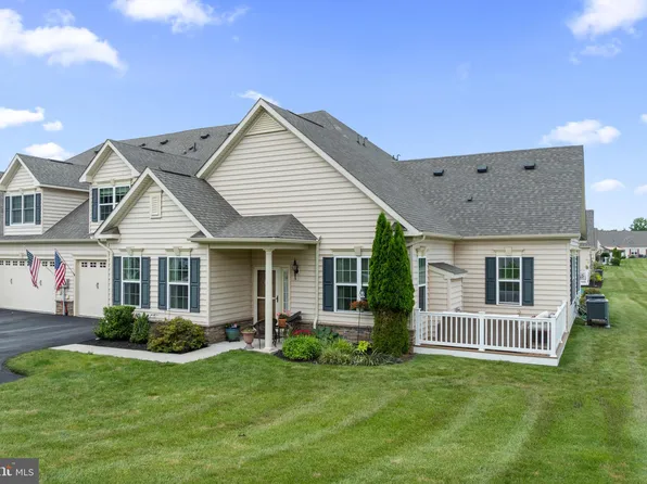 1080 Arbour Ln, Quakertown, PA 18951