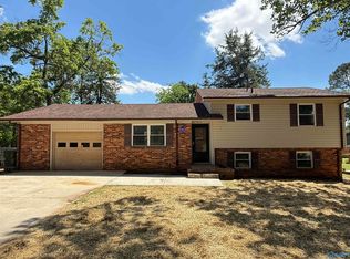 3807 Grizzard Rd NW, Huntsville, AL 35810