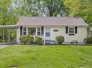 5504 Honeysuckle Dr, Chattanooga, TN 37411
