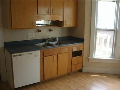 3rd image of 116 N Sutphin St