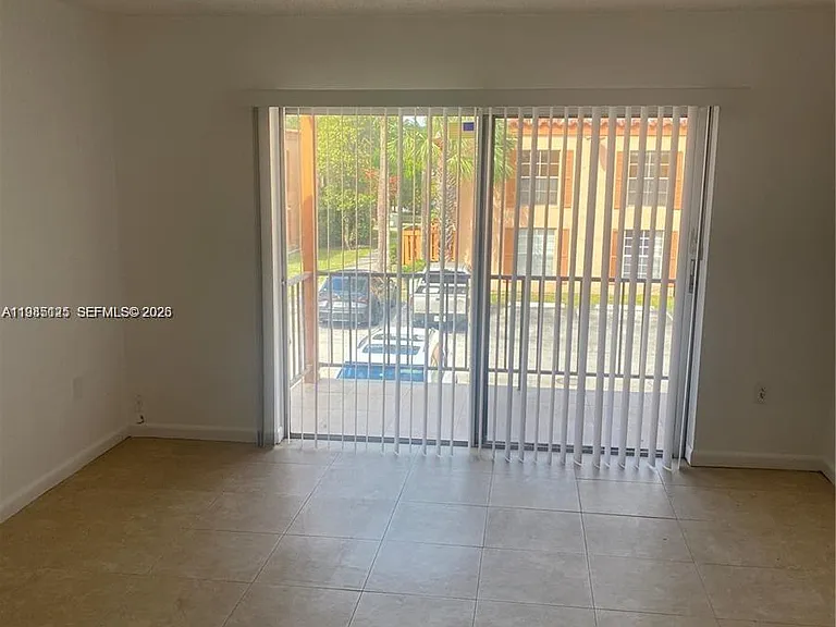 7201 Miami Lakes Dr #B14 — Photo 2