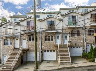 20 Jake Ct, Staten Island, NY 10304