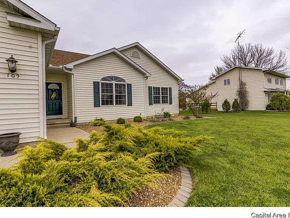 2nd image of 105 Willow Ln