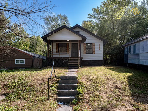 7103 College Ave, Kansas City, MO 64132