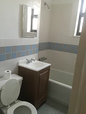 Rented by Metropolis International Realty Inc. | media 39