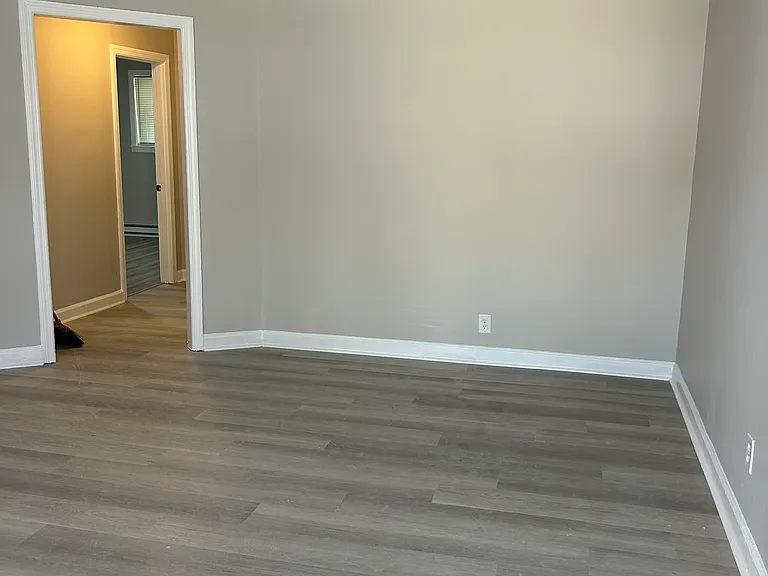 1604 N Long St — Photo 6