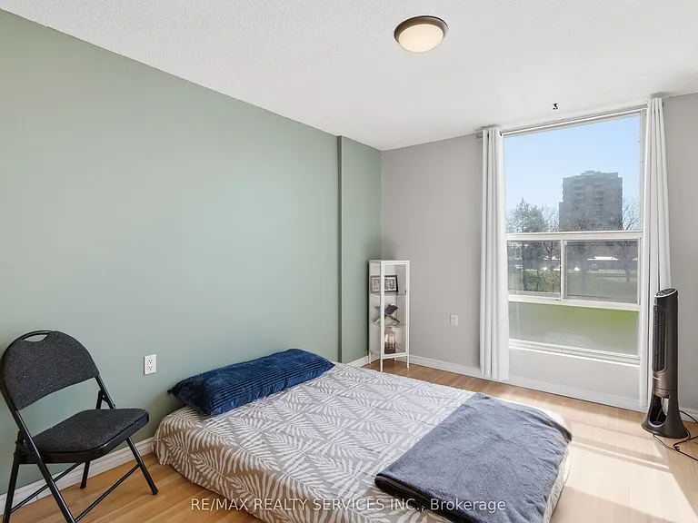 18 Knightsbridge Rd #304 — Photo 22
