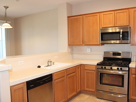 5th image of 1808 Dante Cir