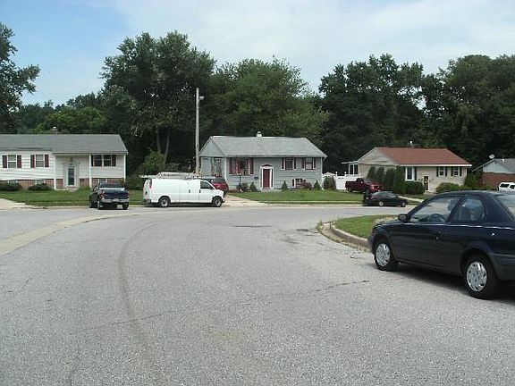 4th image of 53 Greenview Ave
