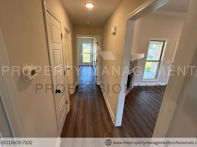 571 Patrick Farms Dr — Photo 41