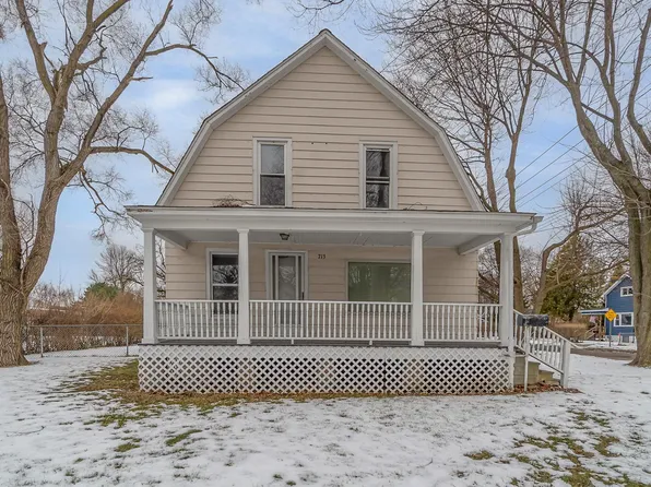 713 Sidney St, Bay City, MI 48706