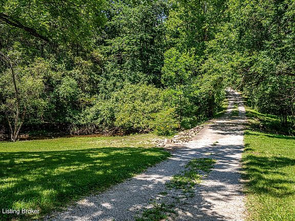 4th image of 7500 Shady Creek Ln