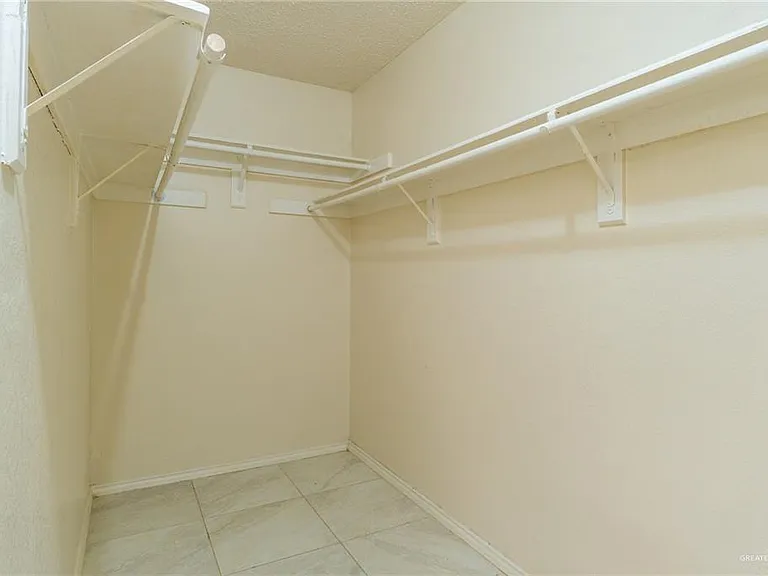 7508 N 22nd St — Photo 33