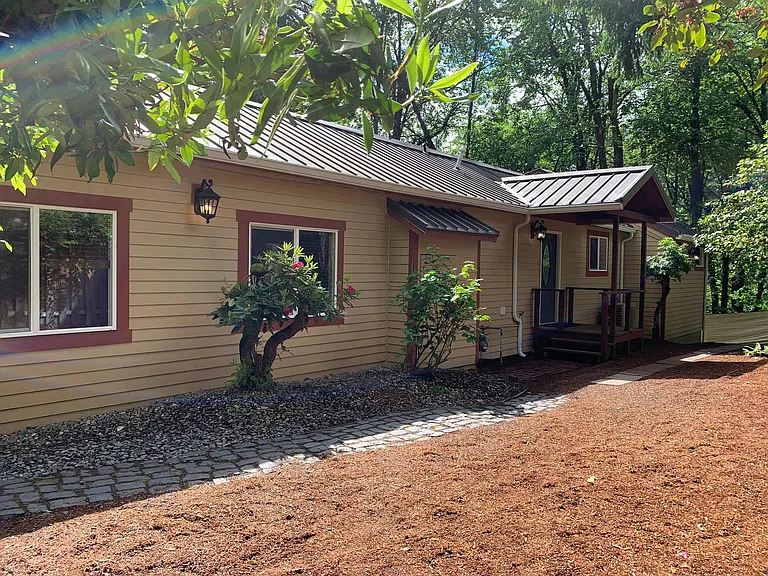 2919 SW Upper Dr — Photo 30