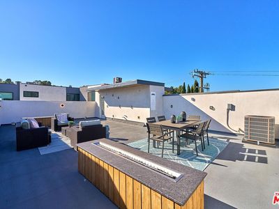 6849 N Figueroa St, Los Angeles, CA, 90042
