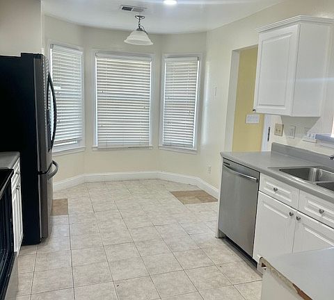 5th image of 11626 Kempsford Dr