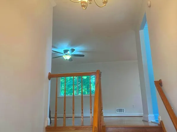 2993 Sleaford Ct, Woodbridge, VA 22192