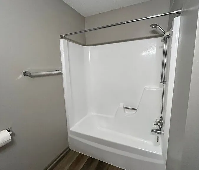 406 4th St SE #6B — Photo 6