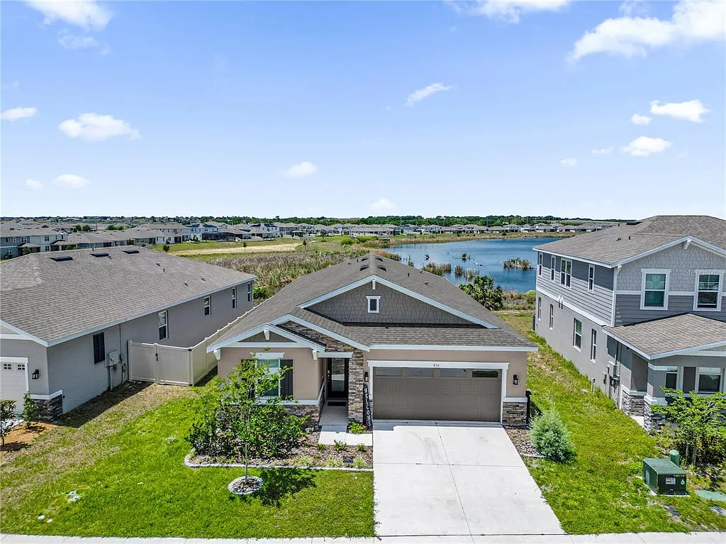 Building Photo - 836 Griffon Ave